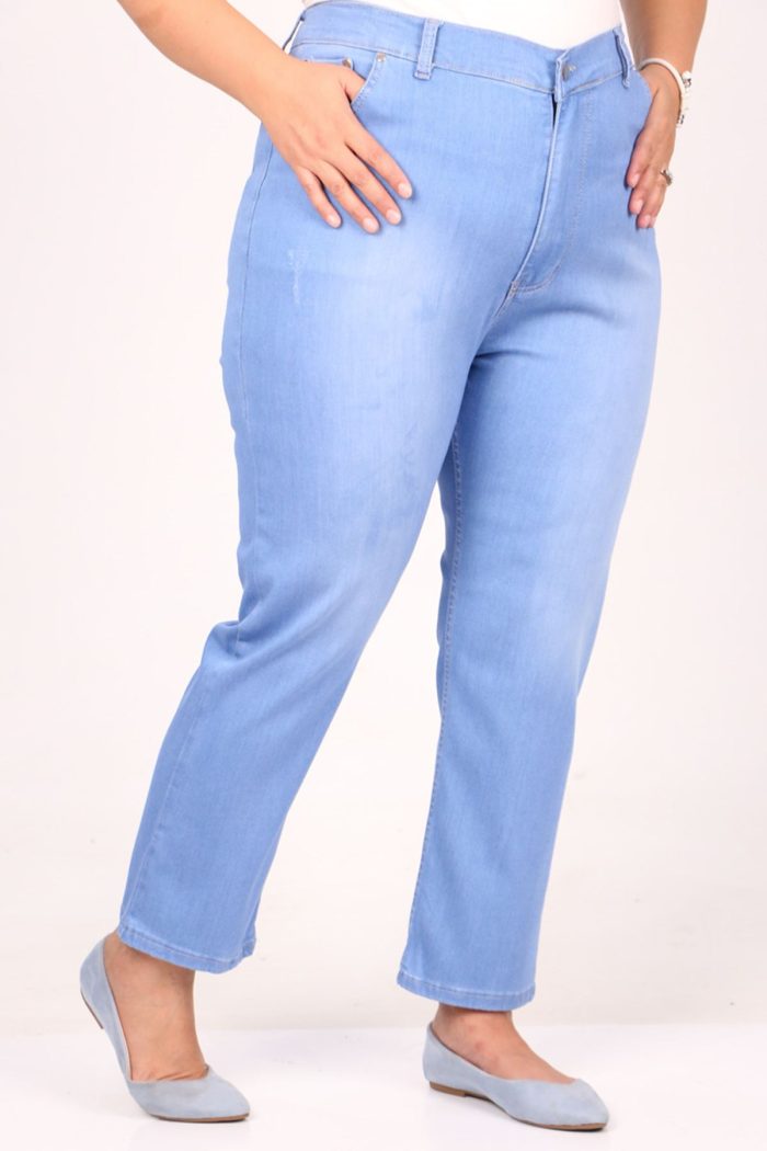 9185-1 Büyük Beden Boru Paça Taşlı Tırnaklı Kot Pantolon - Buz Mavi