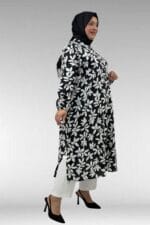 68046 Büyük Beden Hakim Yaka Boydan Düğmeli Mango Tunik - Yaprak Desenli Siyah - Large Moda - Görsel 3