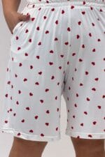 67805 Büyük Beden Desenli Şort-Tişört Pijama Takımı - Kırmızı Kalp Desenli - Large Moda - Görsel 3