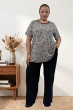 67809 Büyük Beden Üstü Desenli Kombinli Milan-Modal Pijama Takımı - Kırmızı Kurdele Desenli
