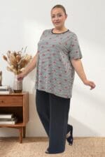 Büyük Beden Üstü Desenli Kombinli Milan-Modal Pijama Takımı - Kırmızı Kurdele Desenli - 67809 - Görsel 4