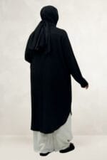 Büyük Beden Boydan Düğmeli Bürümcük Tunik - Siyah - 68076 - Görsel 4