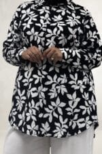 Büyük Beden Manşetli Desenli Mango Tunik - Yaprak Desenli Siyah - 68094 - Görsel 2