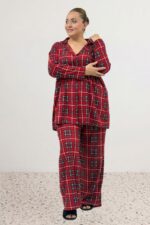 Büyük Beden Boydan Düğmeli Desenli Süet Pijama Takımı - Bordo Kare Desenli - 67811 - Görsel 4