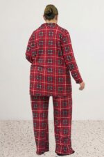 Büyük Beden Boydan Düğmeli Desenli Süet Pijama Takımı - Bordo Kare Desenli - 67811 - Görsel 6